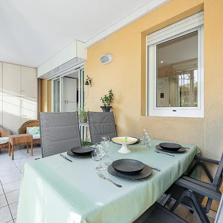 St Laurent - Au Calme Avec Terrasse Apartment Menton