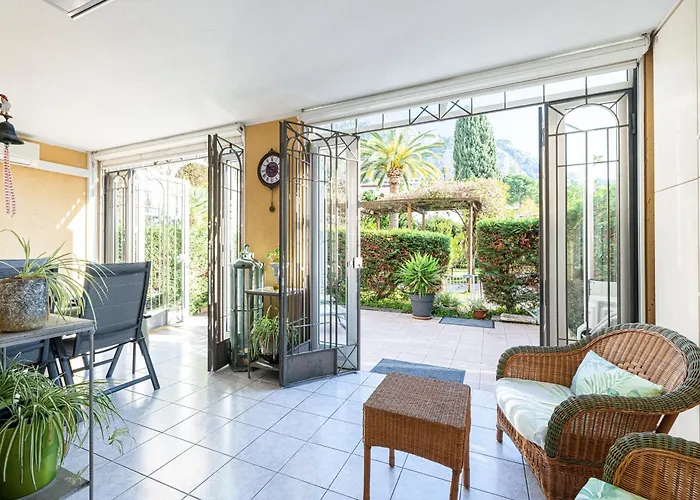 St Laurent - Au Calme Avec Terrasse Μεντόν